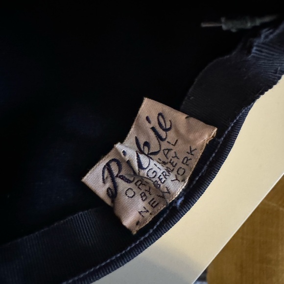 Vtg Ricki Original Black Fur Felt Merrimac Hat Colorful Feathers Half Bowler - Picture 6 of 10